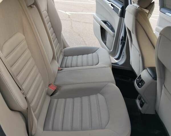 Белый Форд Фьюжн, объемом двигателя 2 л и пробегом 102 тыс. км за 14300 $, фото 9 на Automoto.ua