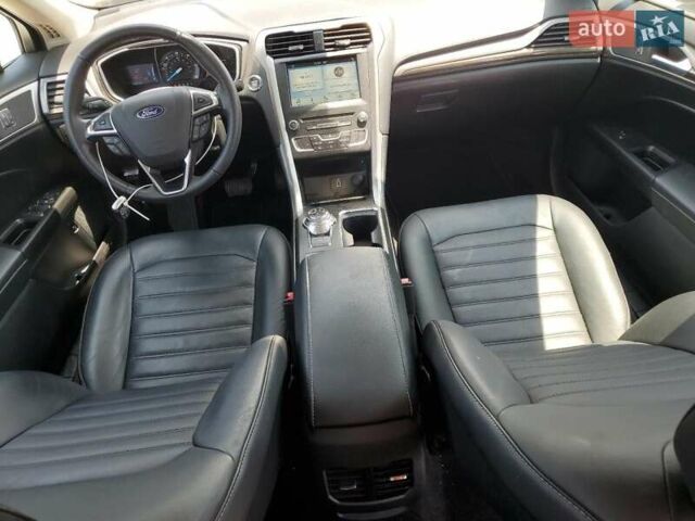 Форд Фьюжн 2018 в Киеве на Automoto.ua Белый Форд Фьюжн, объемом двигателя 2 л и пробегом 147 тыс. км за 1900 $, фото 7 на Automoto.ua