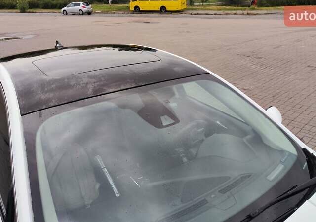 Білий Форд Фьюжен, об'ємом двигуна 2 л та пробігом 125 тис. км за 12500 $, фото 4 на Automoto.ua