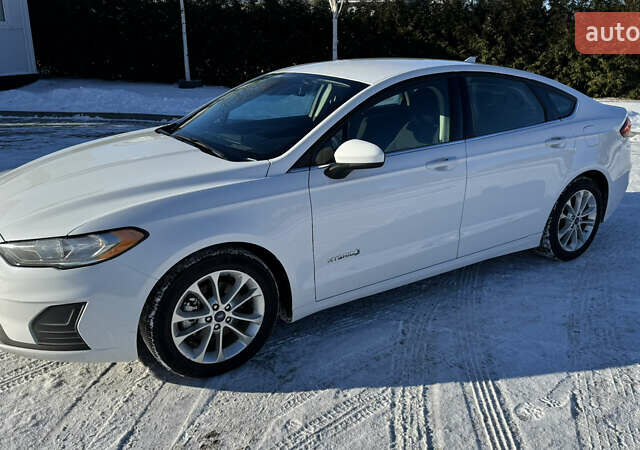 Білий Форд Фьюжен, об'ємом двигуна 0 л та пробігом 199 тис. км за 13100 $, фото 19 на Automoto.ua