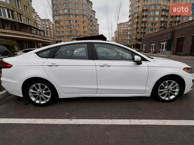 Білий Форд Фьюжен, об'ємом двигуна 2 л та пробігом 68 тис. км за 17200 $, фото 8 на Automoto.ua