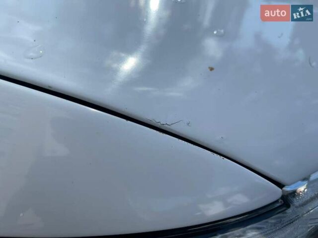 Белый Форд Фьюжн, объемом двигателя 1.5 л и пробегом 75 тыс. км за 12000 $, фото 17 на Automoto.ua