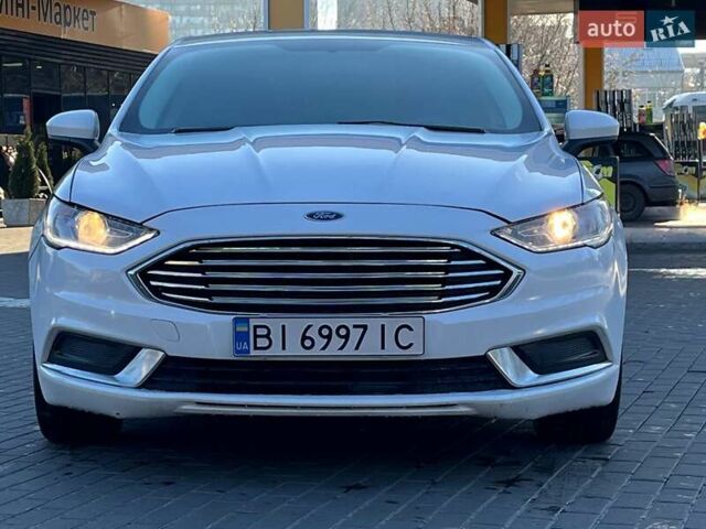 Белый Форд Фьюжн, объемом двигателя 2 л и пробегом 158 тыс. км за 13800 $, фото 3 на Automoto.ua