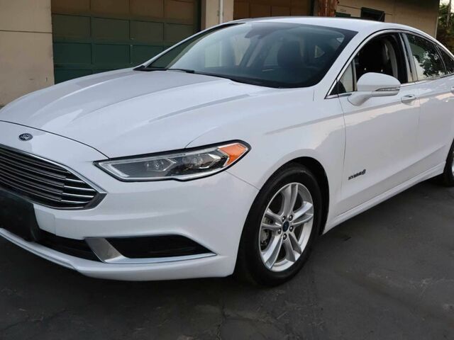 Белый Форд Фьюжн, объемом двигателя 2 л и пробегом 36 тыс. км за 6100 $, фото 2 на Automoto.ua