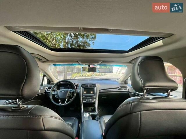 Белый Форд Фьюжн, объемом двигателя 1.5 л и пробегом 75 тыс. км за 12000 $, фото 6 на Automoto.ua