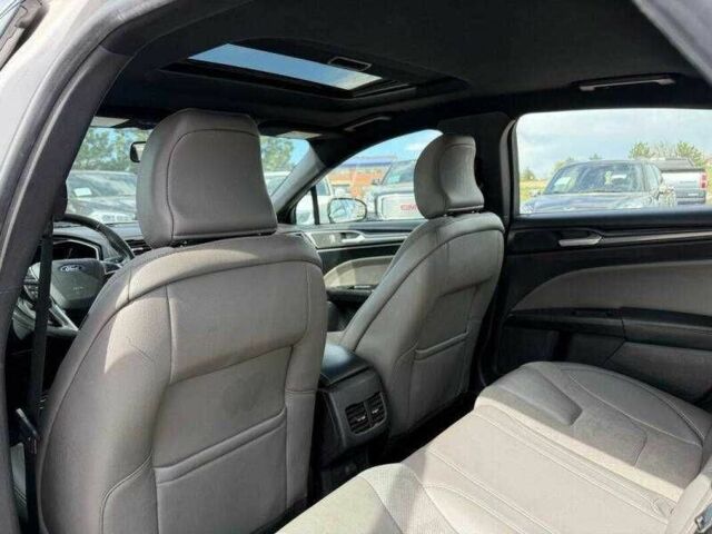 Форд Фьюжн 2018 в Тернополе на Automoto.ua Белый Форд Фьюжн, объемом двигателя 2.7 л и пробегом 34 тыс. км за 2900 $, фото 12 на Automoto.ua