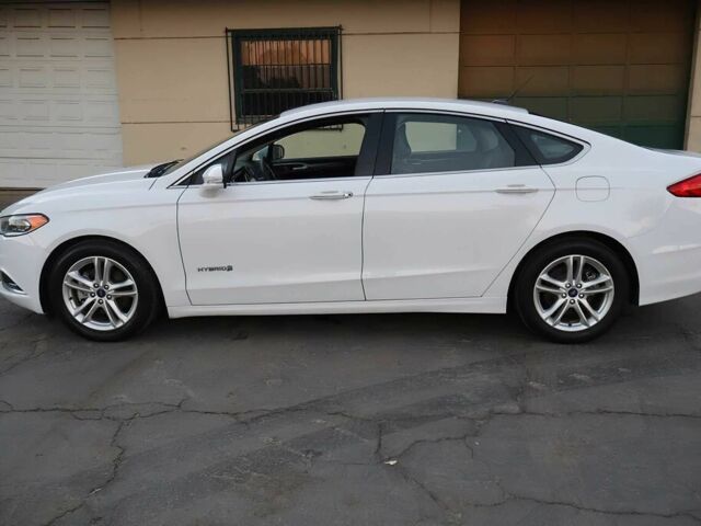 Белый Форд Фьюжн, объемом двигателя 2 л и пробегом 36 тыс. км за 6100 $, фото 3 на Automoto.ua