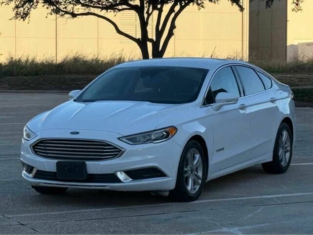 Білий Форд Фьюжен, об'ємом двигуна 2 л та пробігом 31 тис. км за 12000 $, фото 2 на Automoto.ua