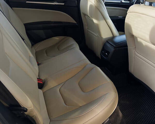 Белый Форд Фьюжн, объемом двигателя 2 л и пробегом 149 тыс. км за 13700 $, фото 18 на Automoto.ua