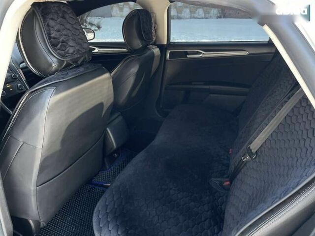 Форд Фьюжн 2018 в Днепре (Днепропетровске) на Automoto.ua Белый Форд Фьюжн, объемом двигателя 2.5 л и пробегом 121 тыс. км за 11700 $, фото 22 на Automoto.ua