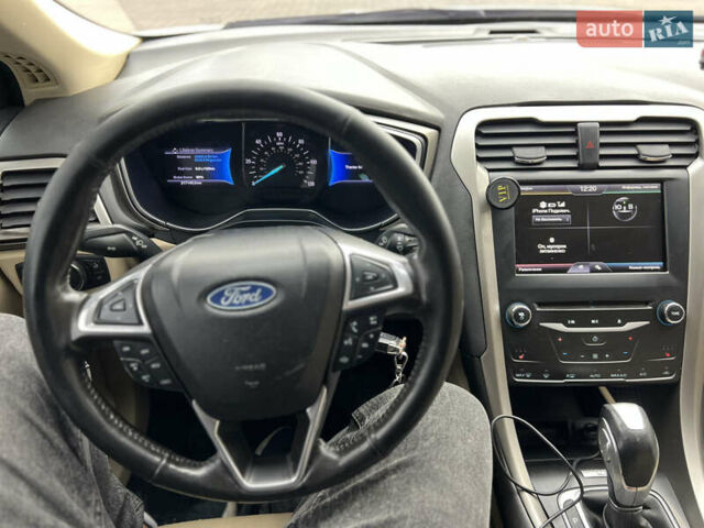 Форд Фьюжн 2018 в Одессе на Automoto.ua Белый Форд Фьюжн, объемом двигателя 2 л и пробегом 215 тыс. км за 14000 $, фото 7 на Automoto.ua