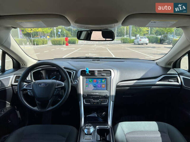 Білий Форд Фьюжен, об'ємом двигуна 2 л та пробігом 180 тис. км за 15750 $, фото 6 на Automoto.ua