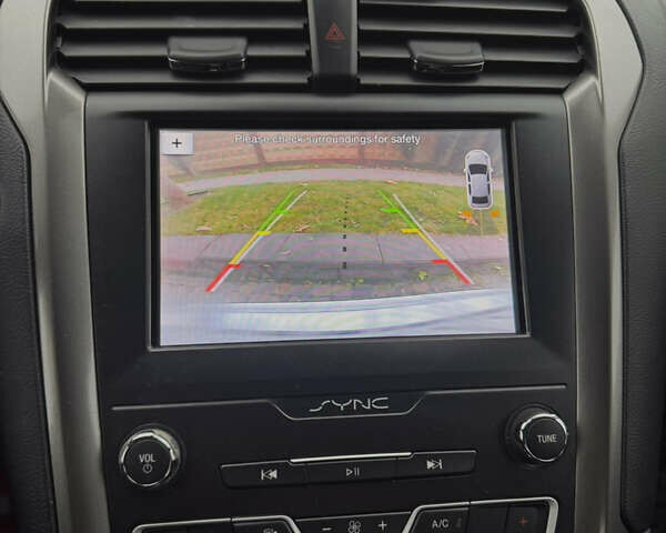 Білий Форд Фьюжен, об'ємом двигуна 2 л та пробігом 68 тис. км за 17200 $, фото 35 на Automoto.ua