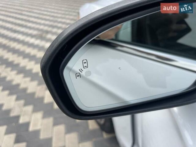 Білий Форд Фьюжен, об'ємом двигуна 1.5 л та пробігом 93 тис. км за 10999 $, фото 13 на Automoto.ua