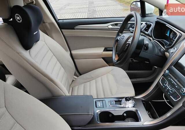 Белый Форд Фьюжн, объемом двигателя 2 л и пробегом 162 тыс. км за 15600 $, фото 10 на Automoto.ua