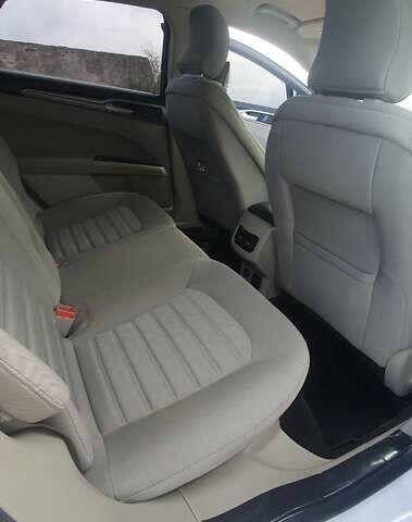 Белый Форд Фьюжн, объемом двигателя 2 л и пробегом 102 тыс. км за 12500 $, фото 11 на Automoto.ua