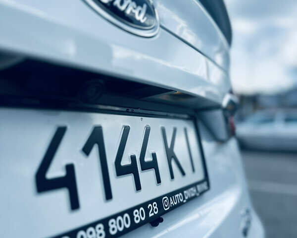 Форд Фьюжн 2018 в Днепре (Днепропетровске) на Automoto.ua Белый Форд Фьюжн, объемом двигателя 2 л и пробегом 130 тыс. км за 14400 $, фото 11 на Automoto.ua