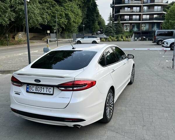 Белый Форд Фьюжн, объемом двигателя 2 л и пробегом 99 тыс. км за 18500 $, фото 4 на Automoto.ua