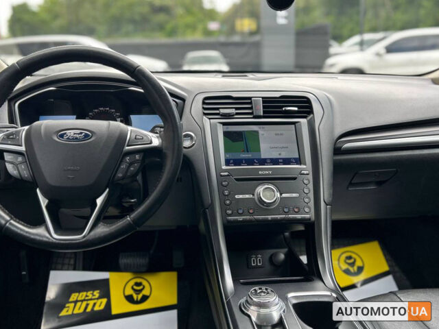 Белый Форд Фьюжн, объемом двигателя 2 л и пробегом 92 тыс. км за 12800 $, фото 11 на Automoto.ua