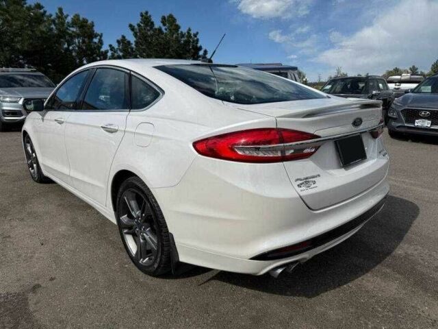 Форд Фьюжн 2018 в Тернополе на Automoto.ua Белый Форд Фьюжн, объемом двигателя 2.7 л и пробегом 34 тыс. км за 2900 $, фото 1 на Automoto.ua