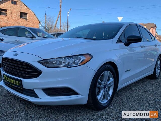 Форд Фьюжн 2018 в Коломые на Automoto.ua Белый Форд Фьюжн, объемом двигателя 2 л и пробегом 120 тыс. км за 15999 $, фото 2 на Automoto.ua