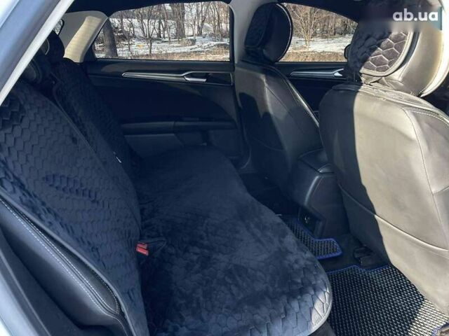 Форд Фьюжн 2018 в Днепре (Днепропетровске) на Automoto.ua Белый Форд Фьюжн, объемом двигателя 2.5 л и пробегом 121 тыс. км за 11700 $, фото 21 на Automoto.ua