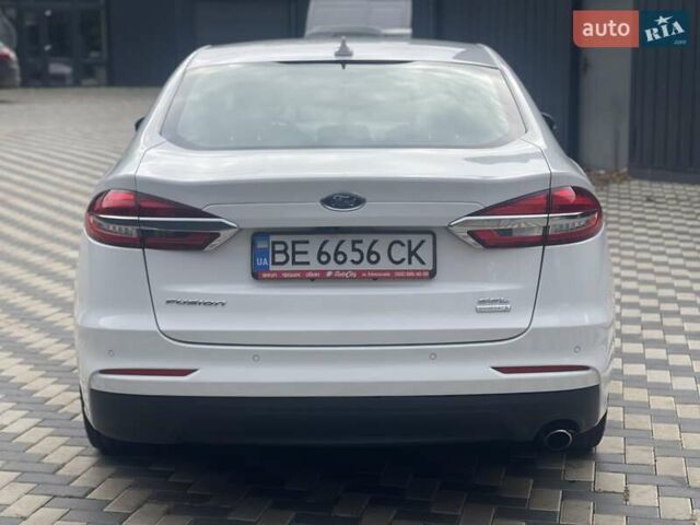 Форд Фьюжен 2018 у Миколаєві на Automoto.ua Білий Форд Фьюжен, об'ємом двигуна 1.5 л та пробігом 93 тис. км за 12999 $, фото 5 на Automoto.ua