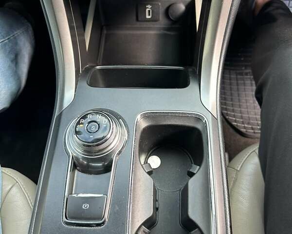 Білий Форд Фьюжен, об'ємом двигуна 2 л та пробігом 87 тис. км за 14500 $, фото 24 на Automoto.ua
