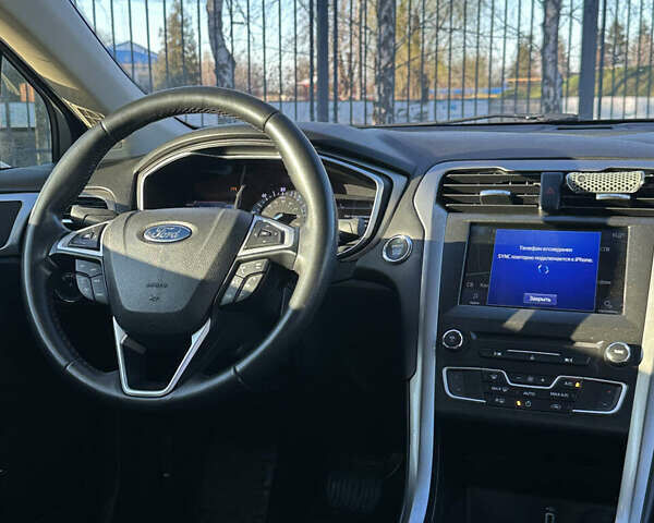 Белый Форд Фьюжн, объемом двигателя 2 л и пробегом 55 тыс. км за 14400 $, фото 15 на Automoto.ua
