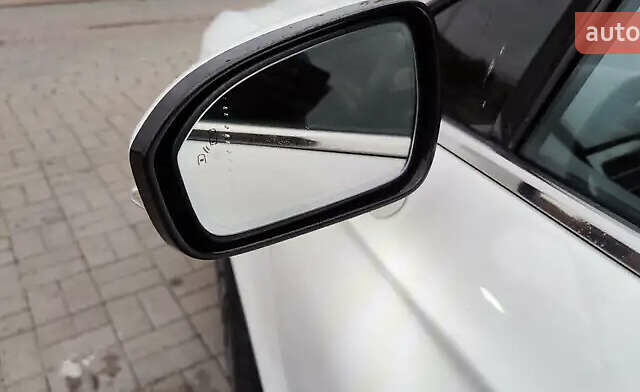 Белый Форд Фьюжн, объемом двигателя 2 л и пробегом 127 тыс. км за 15500 $, фото 5 на Automoto.ua