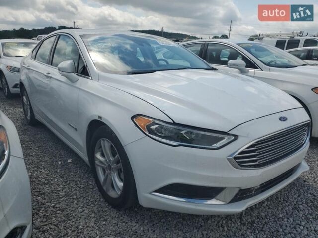 Белый Форд Фьюжн, объемом двигателя 0 л и пробегом 170 тыс. км за 2100 $, фото 1 на Automoto.ua