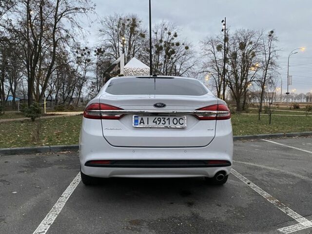 Белый Форд Фьюжн, объемом двигателя 2.5 л и пробегом 63 тыс. км за 15400 $, фото 4 на Automoto.ua