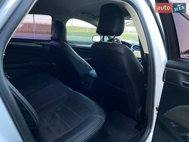 Білий Форд Фьюжен, об'ємом двигуна 1.5 л та пробігом 87 тис. км за 10750 $, фото 11 на Automoto.ua