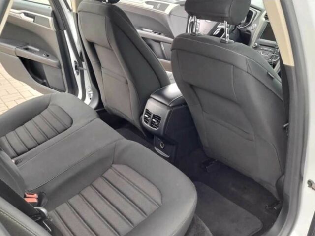 Білий Форд Фьюжен, об'ємом двигуна 2 л та пробігом 125 тис. км за 10600 $, фото 7 на Automoto.ua