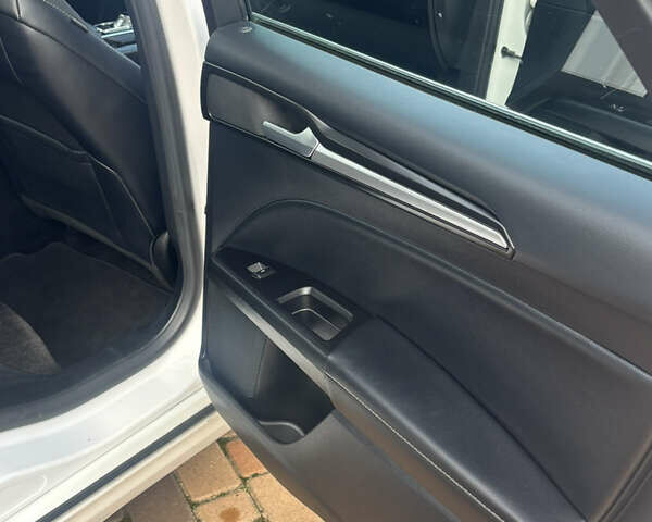 Форд Фьюжен 2018 у Чорноморську (Іллічівську) на Automoto.ua Білий Форд Фьюжен, об'ємом двигуна 2 л та пробігом 117 тис. км за 14700 $, фото 11 на Automoto.ua