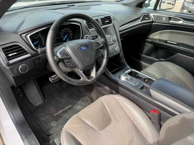 Форд Фьюжн 2018 в Тернополе на Automoto.ua Белый Форд Фьюжн, объемом двигателя 2.7 л и пробегом 34 тыс. км за 2900 $, фото 7 на Automoto.ua