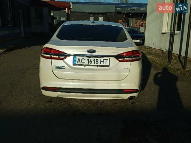 Білий Форд Фьюжен, об'ємом двигуна 2 л та пробігом 178 тис. км за 19999 $, фото 1 на Automoto.ua