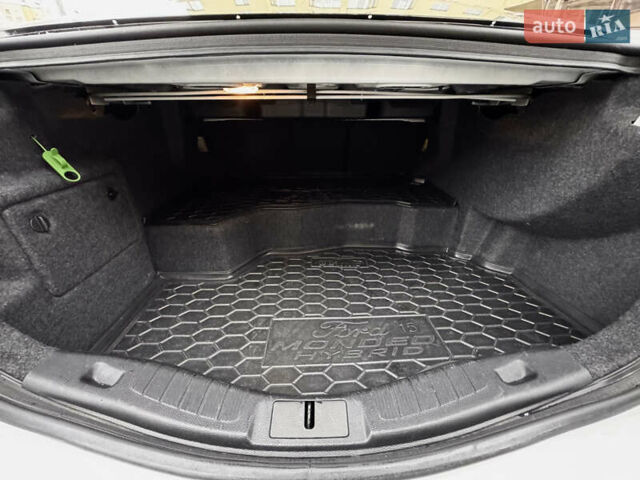 Білий Форд Фьюжен, об'ємом двигуна 2 л та пробігом 68 тис. км за 17200 $, фото 24 на Automoto.ua