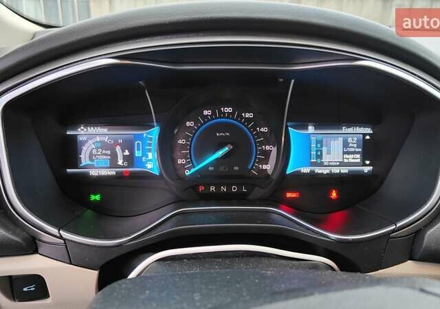 Белый Форд Фьюжн, объемом двигателя 2 л и пробегом 162 тыс. км за 15600 $, фото 13 на Automoto.ua