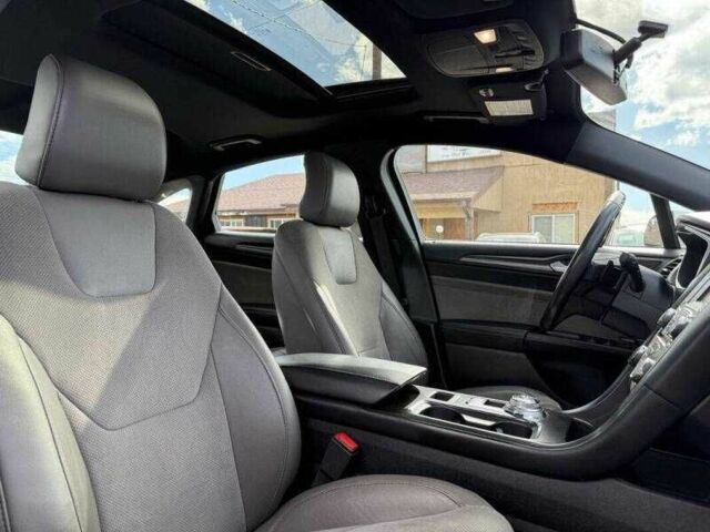 Форд Фьюжн 2018 в Тернополе на Automoto.ua Белый Форд Фьюжн, объемом двигателя 2.7 л и пробегом 34 тыс. км за 2900 $, фото 10 на Automoto.ua