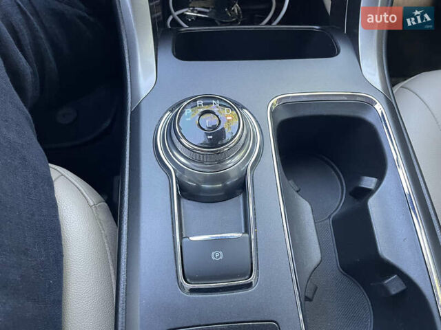 Білий Форд Фьюжен, об'ємом двигуна 2 л та пробігом 124 тис. км за 17000 $, фото 11 на Automoto.ua