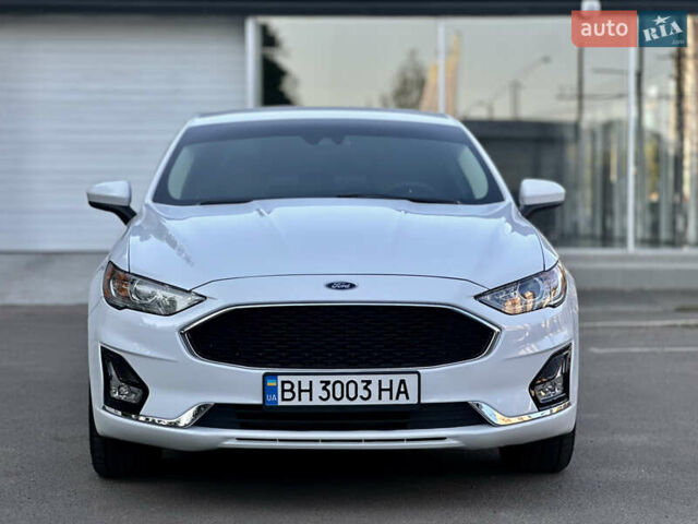 Белый Форд Фьюжн, объемом двигателя 2 л и пробегом 147 тыс. км за 16500 $, фото 7 на Automoto.ua