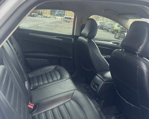 Білий Форд Фьюжен, об'ємом двигуна 1.5 л та пробігом 87 тис. км за 12000 $, фото 2 на Automoto.ua