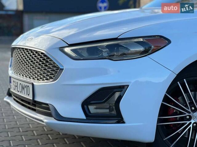 Форд Фьюжн 2019 в Одессе на Automoto.ua Белый Форд Фьюжн, объемом двигателя 2 л и пробегом 140 тыс. км за 15300 $, фото 5 на Automoto.ua