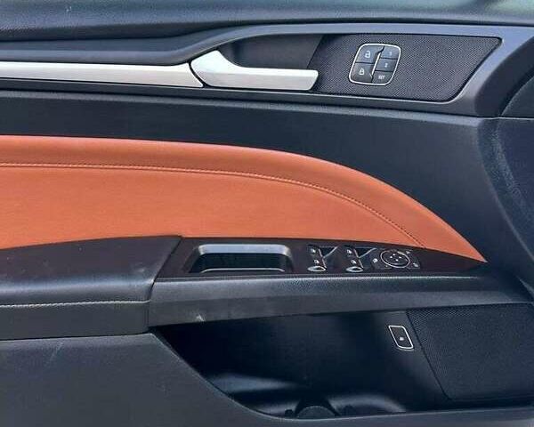 Форд Фьюжн 2019 в Львове на Automoto.ua Белый Форд Фьюжн, объемом двигателя 2 л и пробегом 60 тыс. км за 3000 $, фото 21 на Automoto.ua