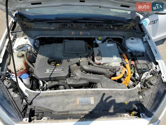 Білий Форд Фьюжен, об'ємом двигуна 2 л та пробігом 78 тис. км за 3600 $, фото 10 на Automoto.ua