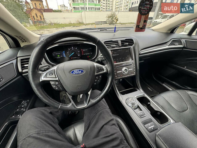 Белый Форд Фьюжн, объемом двигателя 2 л и пробегом 145 тыс. км за 17900 $, фото 6 на Automoto.ua