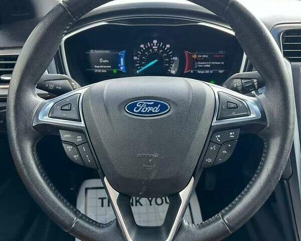 Форд Фьюжн 2019 в Львове на Automoto.ua Белый Форд Фьюжн, объемом двигателя 2 л и пробегом 60 тыс. км за 3000 $, фото 12 на Automoto.ua