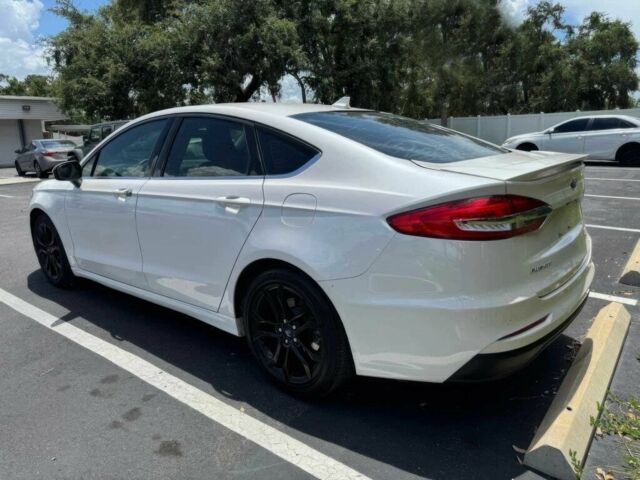 Белый Форд Фьюжн, объемом двигателя 1.5 л и пробегом 32 тыс. км за 14200 $, фото 3 на Automoto.ua