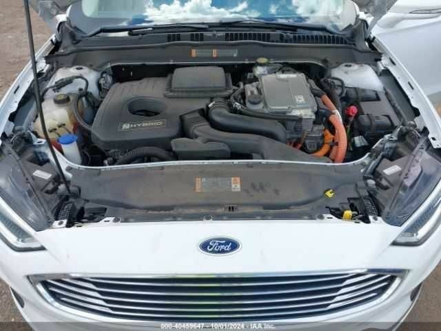 Білий Форд Фьюжен, об'ємом двигуна 2 л та пробігом 118 тис. км за 2100 $, фото 9 на Automoto.ua